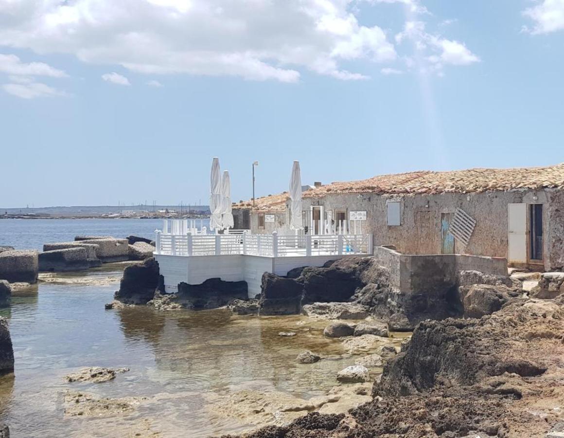 La Casa Sulla Spiaggia Marzamemi Eksteriør billede